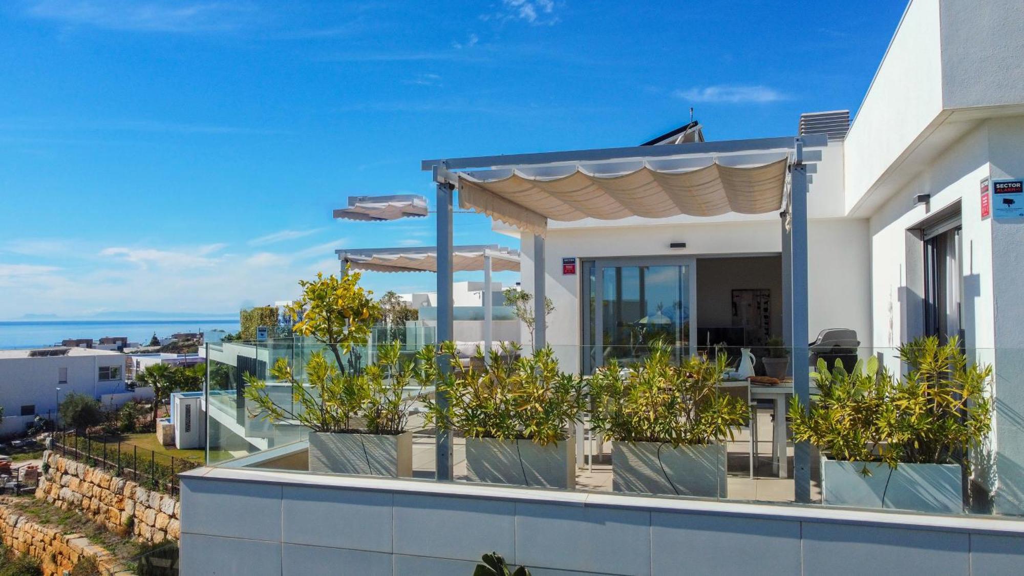 Exclusive Penthouse In Cabopino With Stunning Sea Views - By Reyna Novillo Apartment