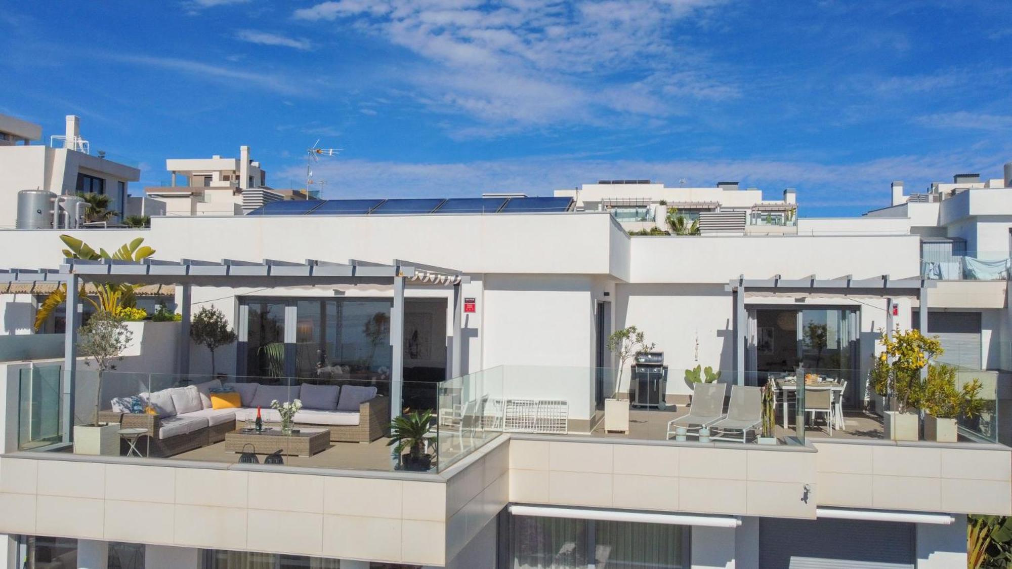 Exclusive Penthouse In Cabopino With Stunning Sea Views - By Reyna Novillo Marbella