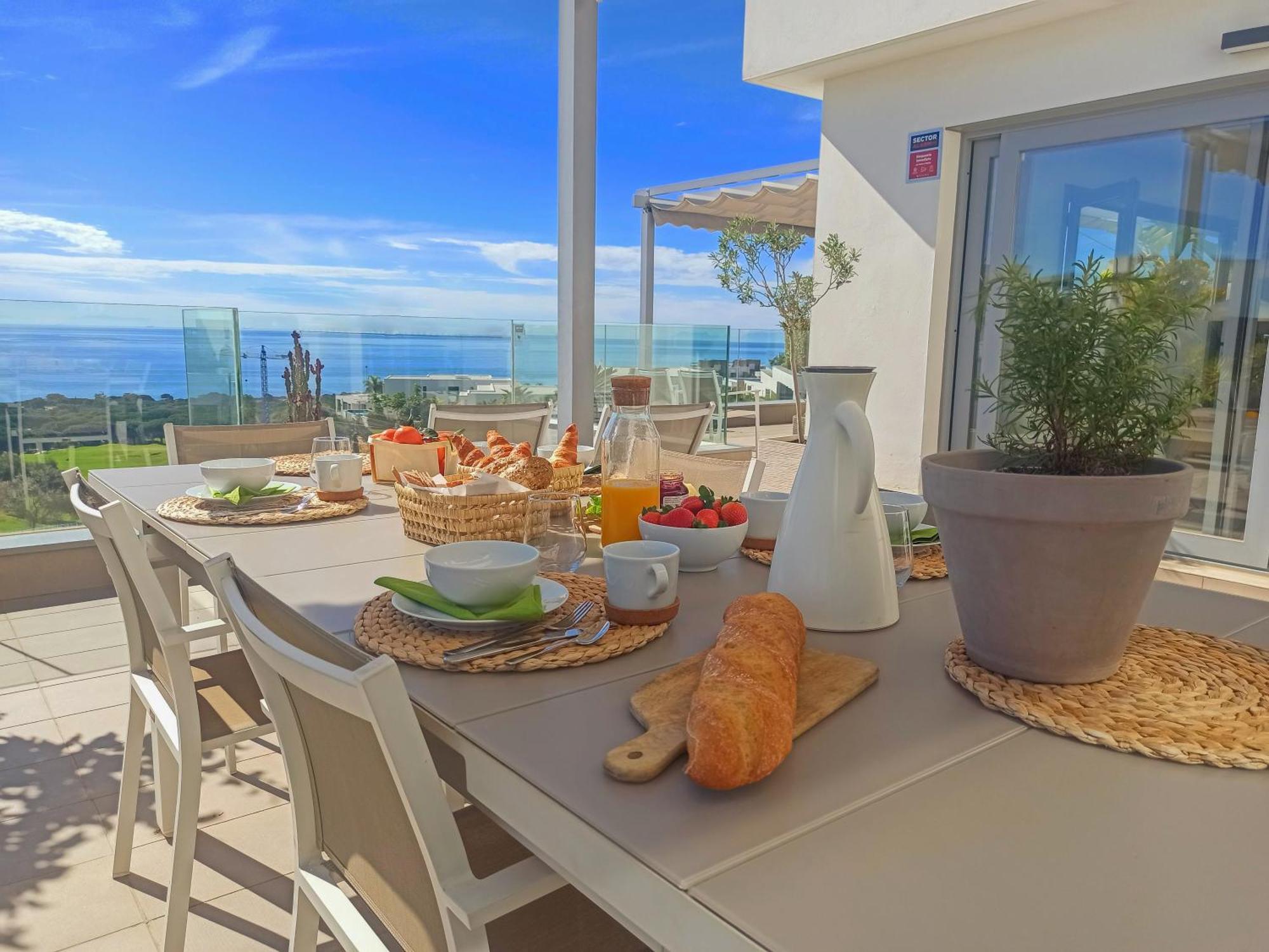Exclusive Penthouse In Cabopino With Stunning Sea Views - By Reyna Novillo * Marbella