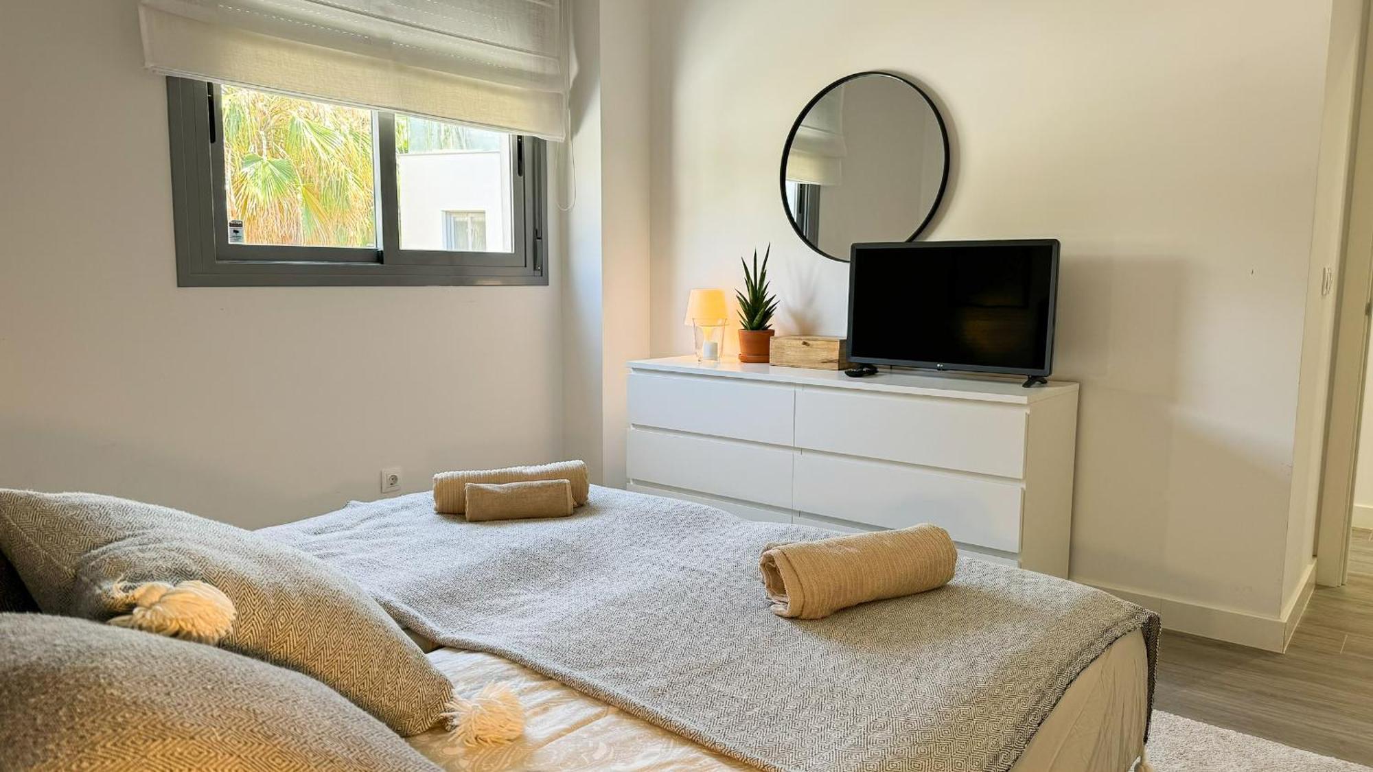 Exclusive Penthouse In Cabopino With Stunning Sea Views - By Reyna Novillo Apartment *